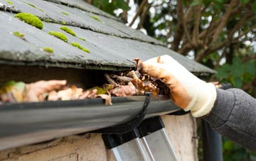 gutter cleaning Cutlers Green